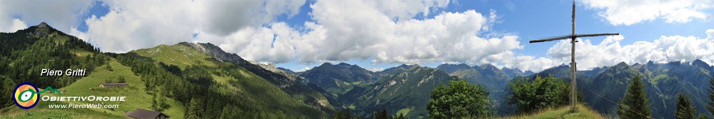 39 Vista panoramica dal Monte Colle.jpg